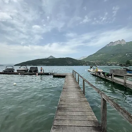 Apartment Le Du D'annecy Avec Les Pieds Dans L Eau, Et Ponton Prive Duingt