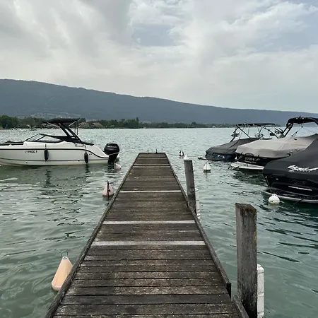Apartment Le Du D'annecy Avec Les Pieds Dans L Eau, Et Ponton Prive Duingt