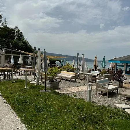 Apartment Le Du D'annecy Avec Les Pieds Dans L Eau, Et Ponton Prive Duingt